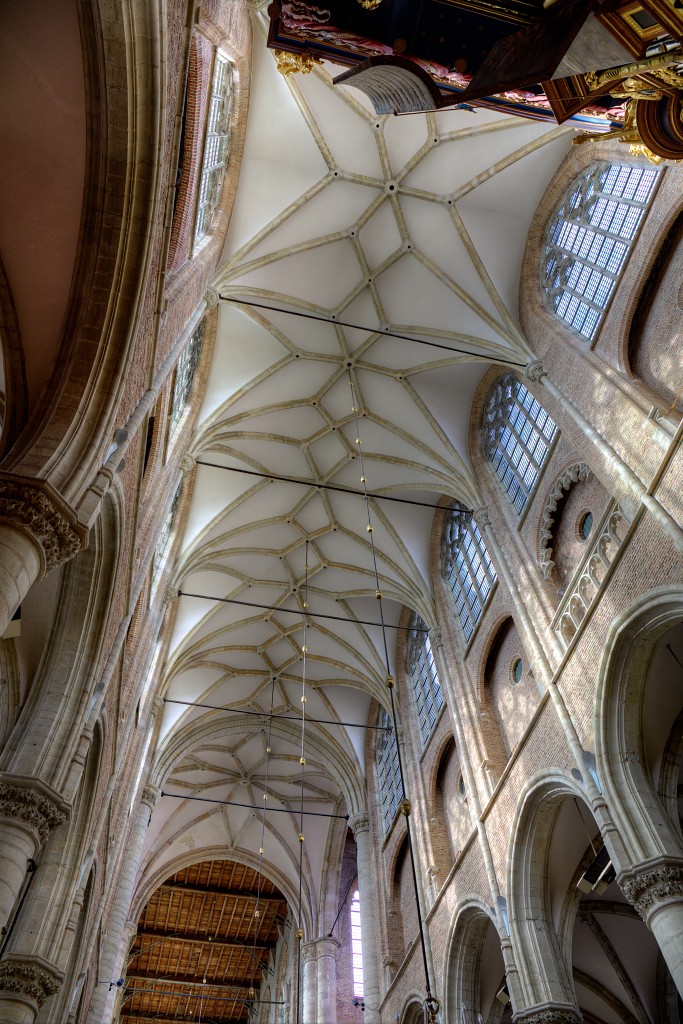 HDR Grote of Maria Magdalenakerk Goes kerk eglise church kerkfotografie religie religion bedevaart pèlerinage lourdes pelgrimage saint heilige kruisbasiliek basiliek basilique basilica
